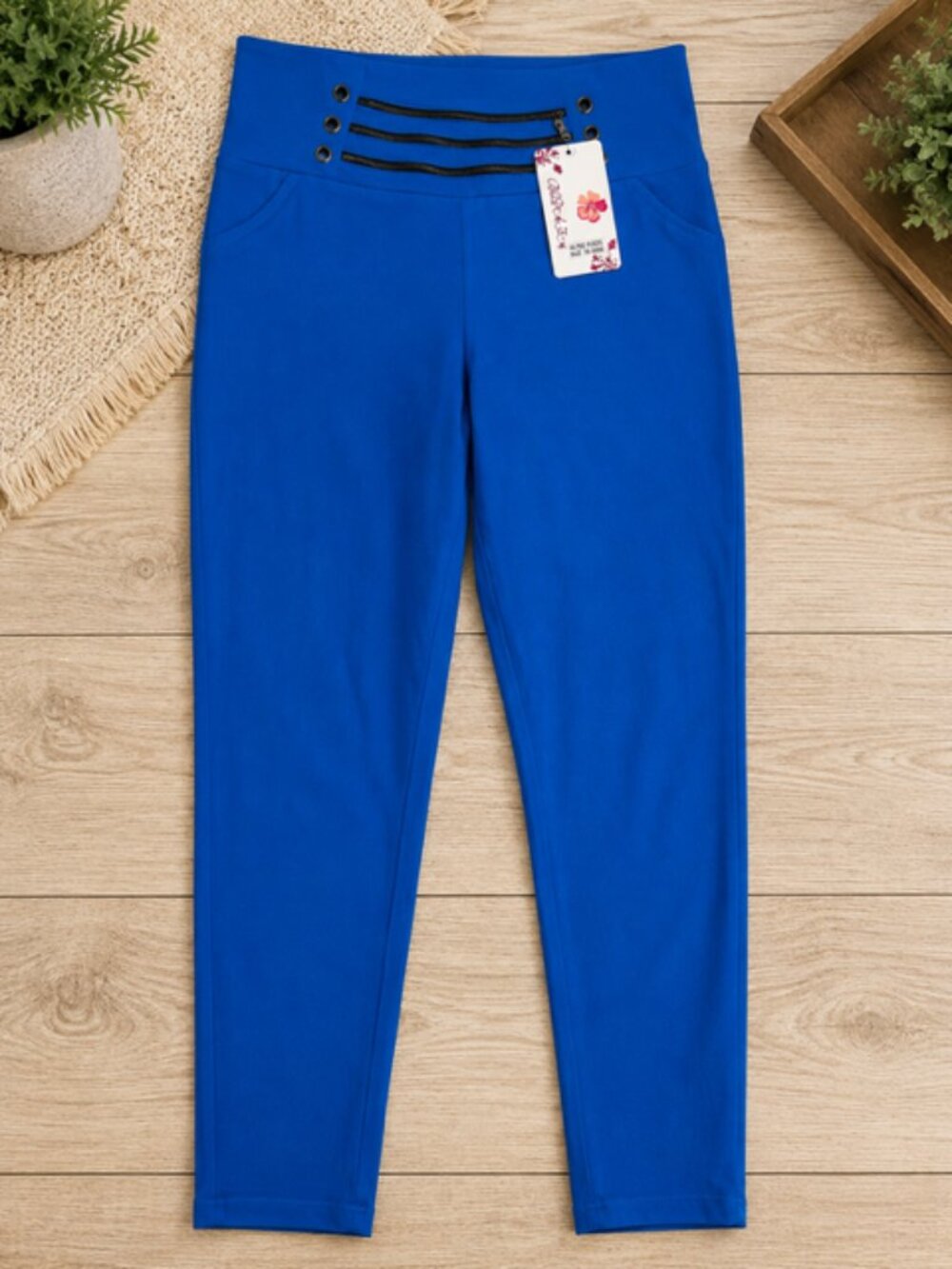 💙 New with Tags – Boutique Ankle-Length Pull-On Pants 💙